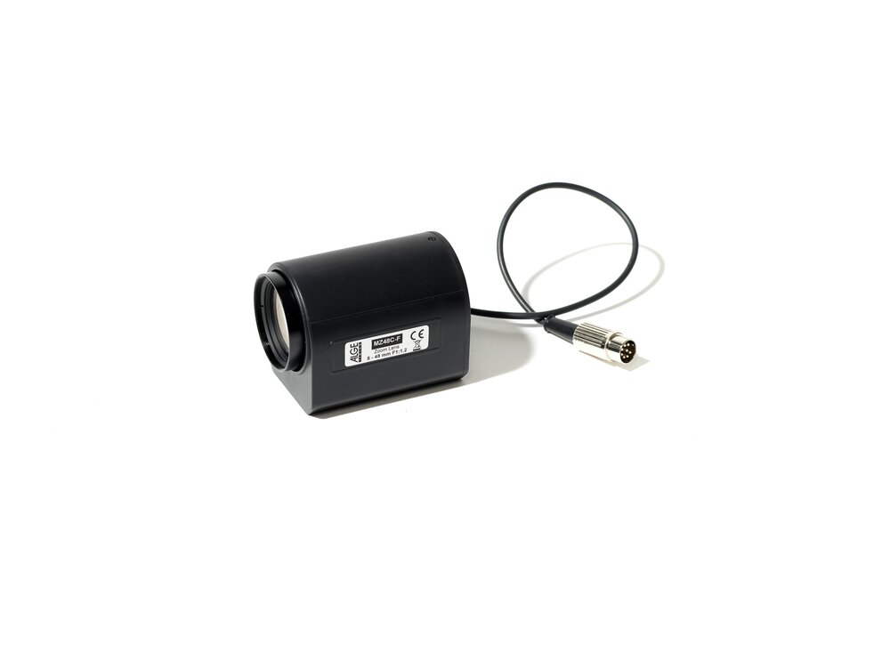 Kameraobjektiv mit Motorzoom und Verbindungskabel mit DIN-Stecker