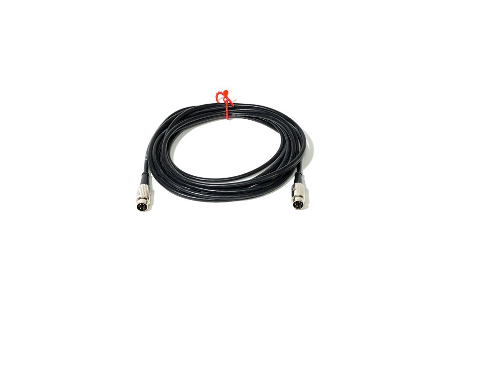 Schwarzes Verbindungskabel mit DIN-Stecker