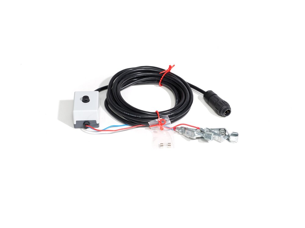 Schwarzes Verbindungskabel mit Amphenol-Stecker und Batterie-Klemmen